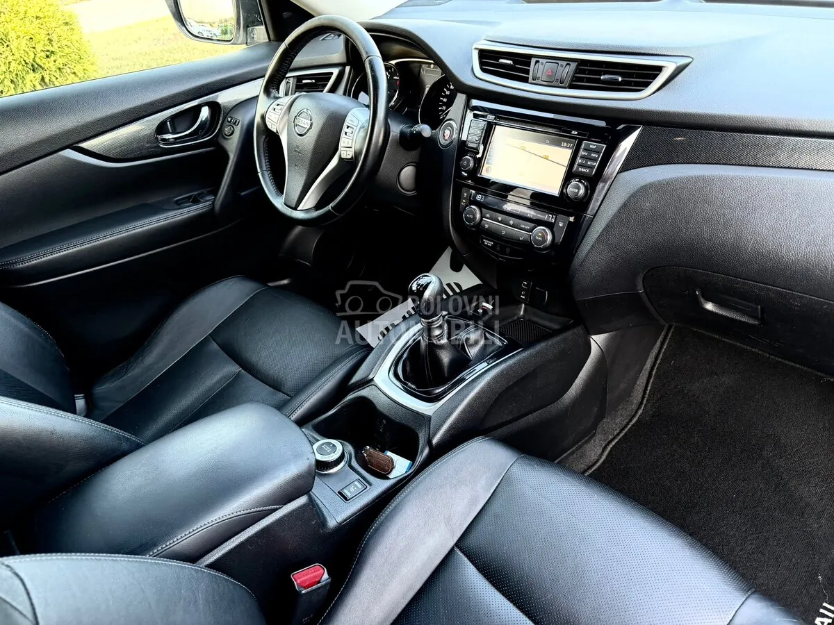 Nissan X-Trail 2015 photo 2