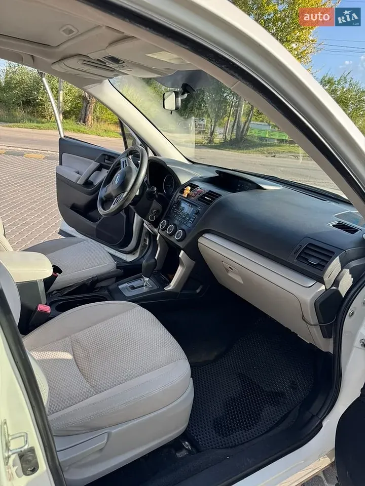 Subaru Forester 2015 photo 4