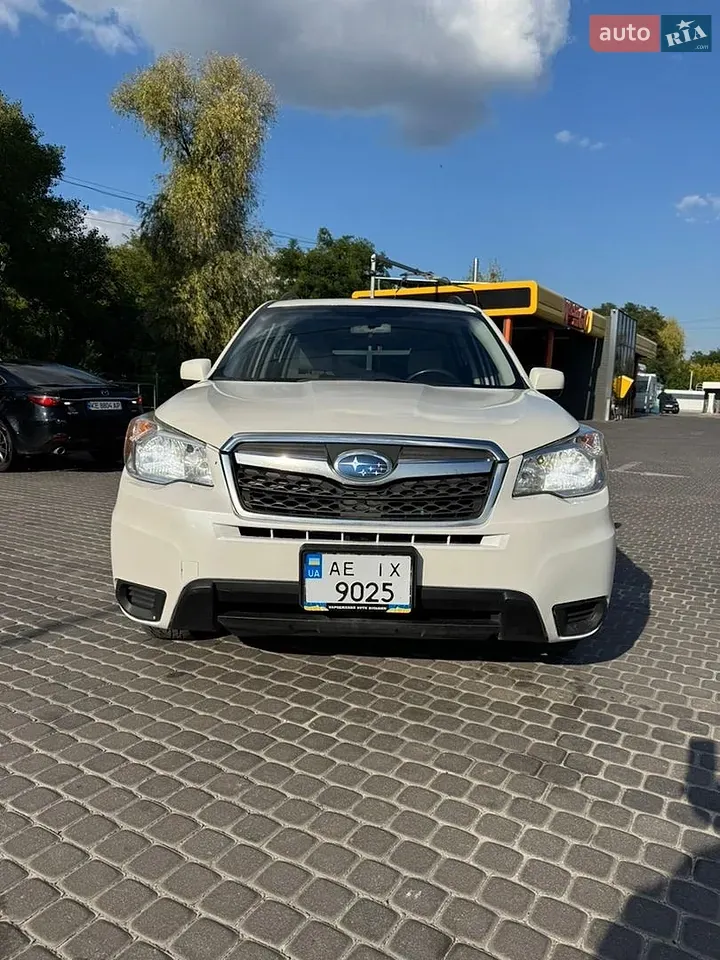 Subaru Forester 2015 photo 2
