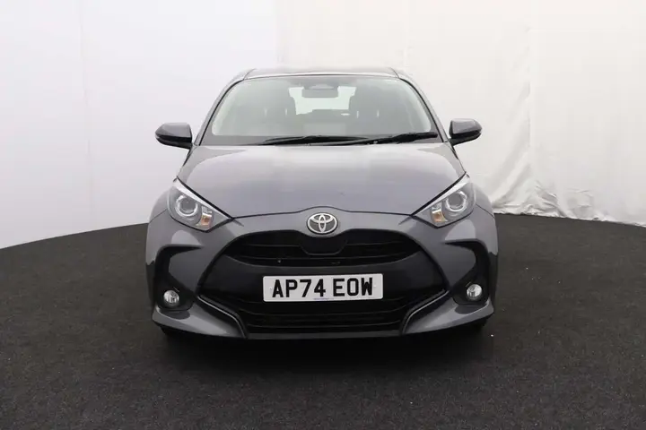 Toyota Yaris 2025 photo 2