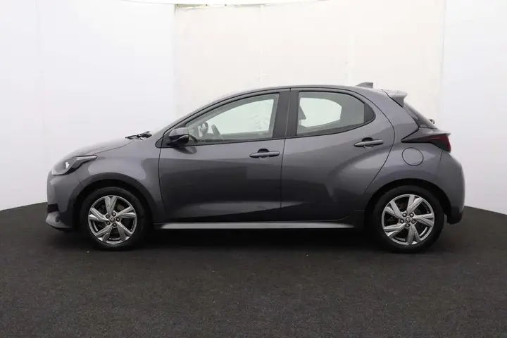 Toyota Yaris 2025 photo 5