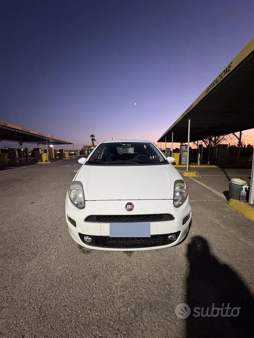 Fiat Punto 2015 photo 5