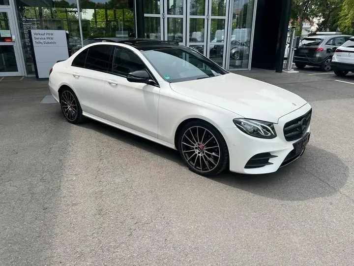 Mercedes-Benz E 220 D