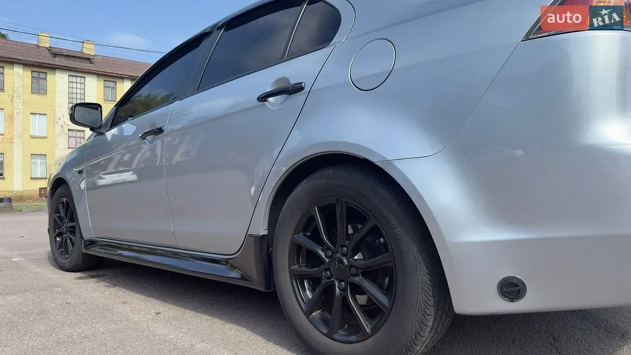 Mitsubishi Lancer 2014 photo 3