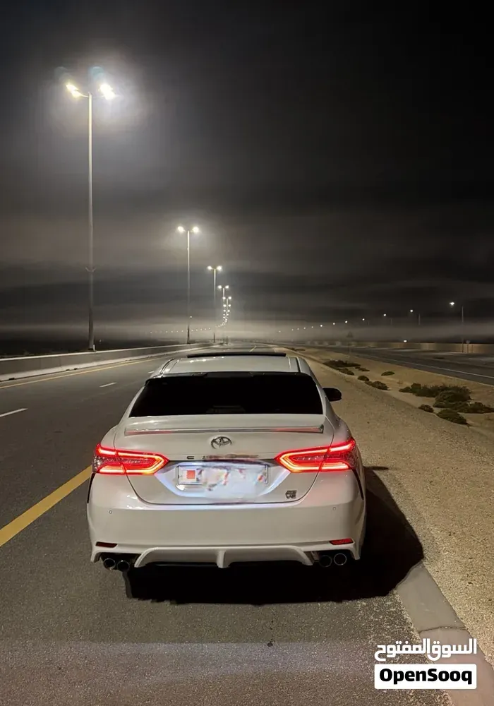 Toyota Camry 2018 photo 2