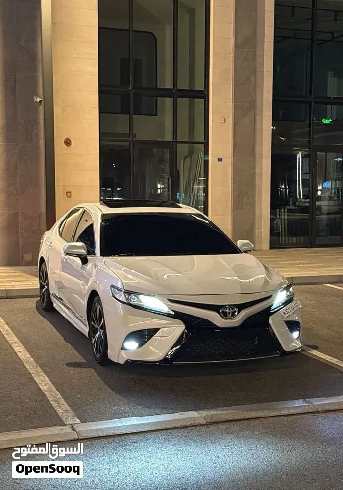 Toyota Camry 2018 photo 4