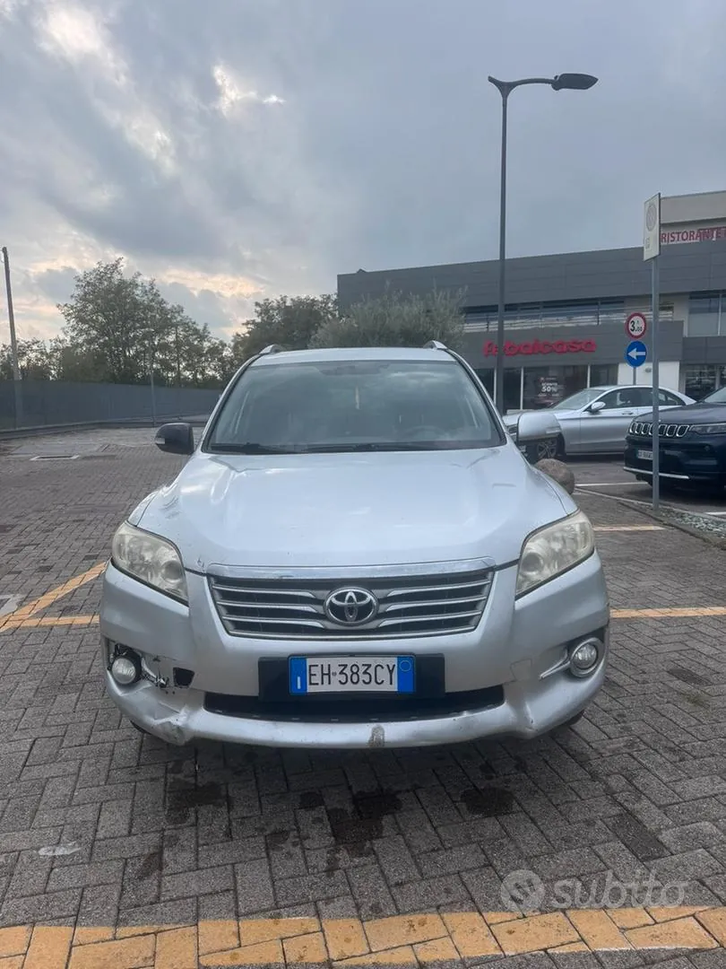 Toyota Rav4 2011 photo 3