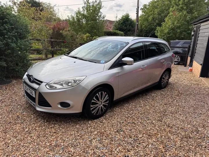 Ford Focus 2014 photo 3