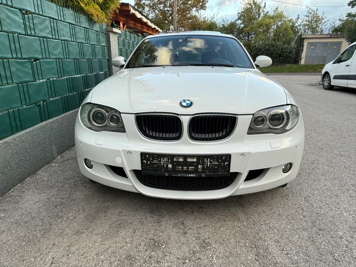 BMW 1 Series 2026 photo 3