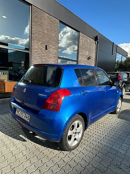 Suzuki Swift 2006 photo 5