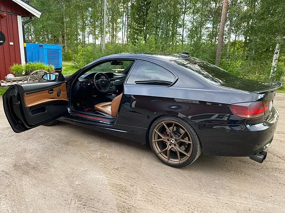 BMW 325D 2008 photo 4