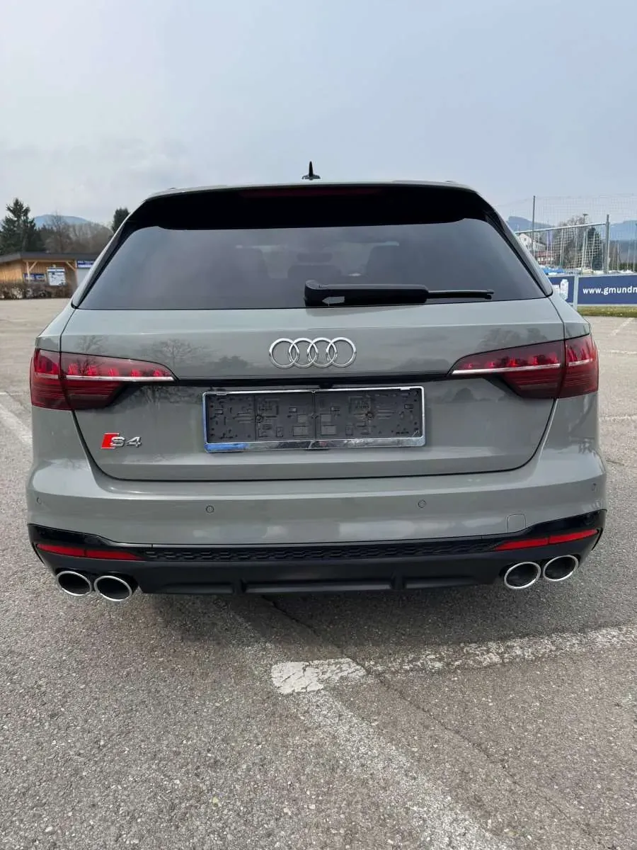 Audi A4 2021 photo 3