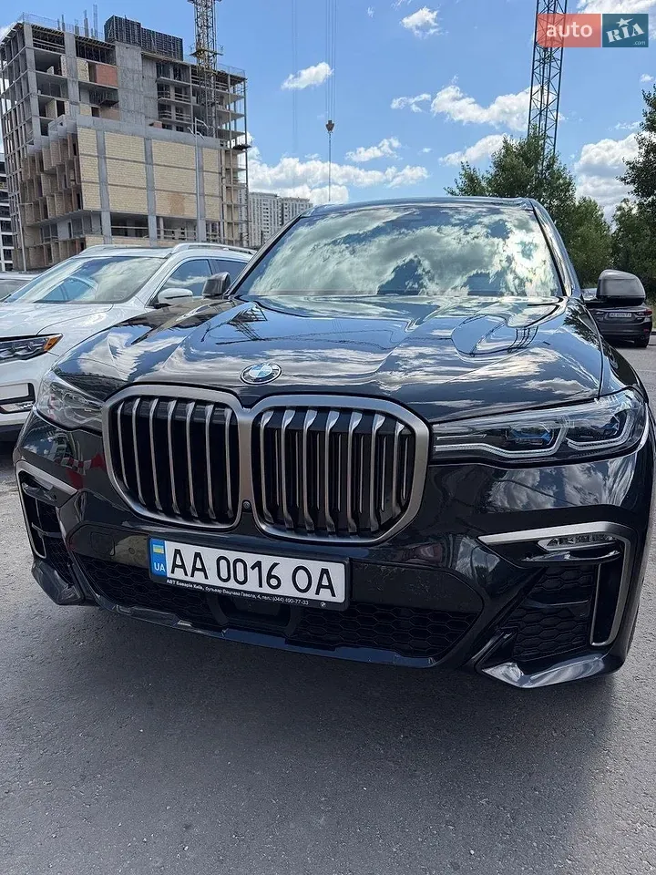 BMW X7