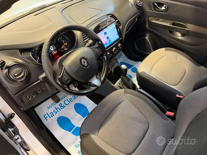 Renault Captur 2015 photo 3