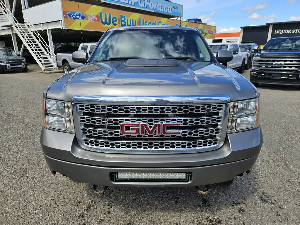GMC Sierra 2500Hd 2013 photo 2
