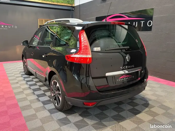 Renault Grand Scenic 2016 photo 4