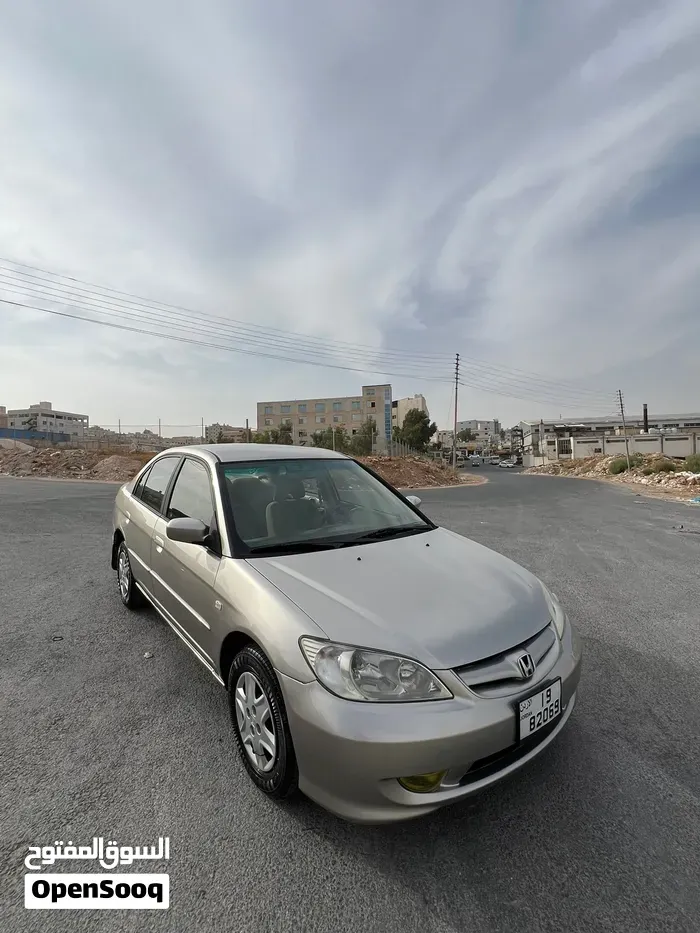 Honda Civic 2005 photo 2