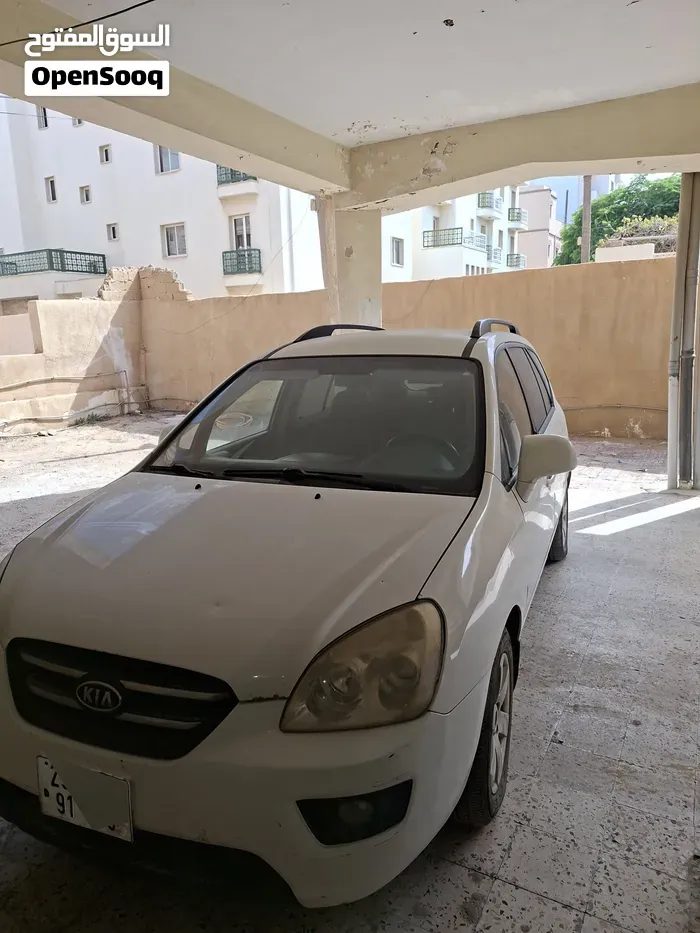 Kia Carens 2009 photo 4