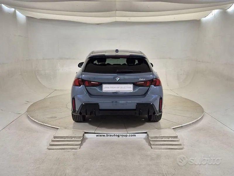 BMW 1 Series 2025 photo 4