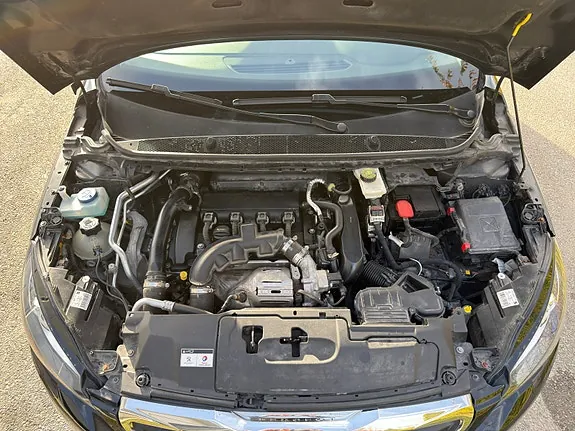 Peugeot 308 2013 photo 5