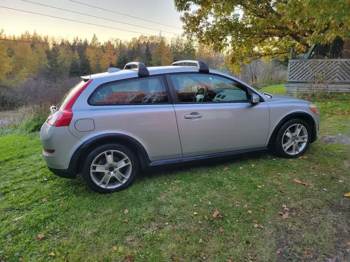 Volvo C30 2011 photo 4