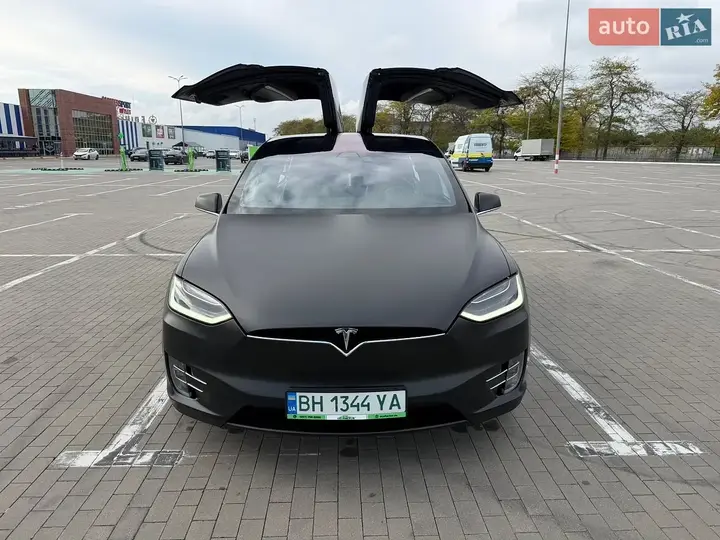 Tesla Model X 2018 photo 5