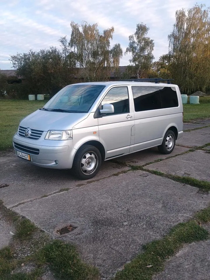 Volkswagen T5 Caravelle