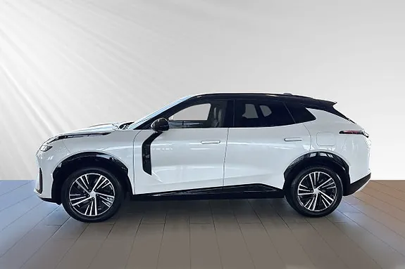 Lynk & Co 08 2025 photo 2