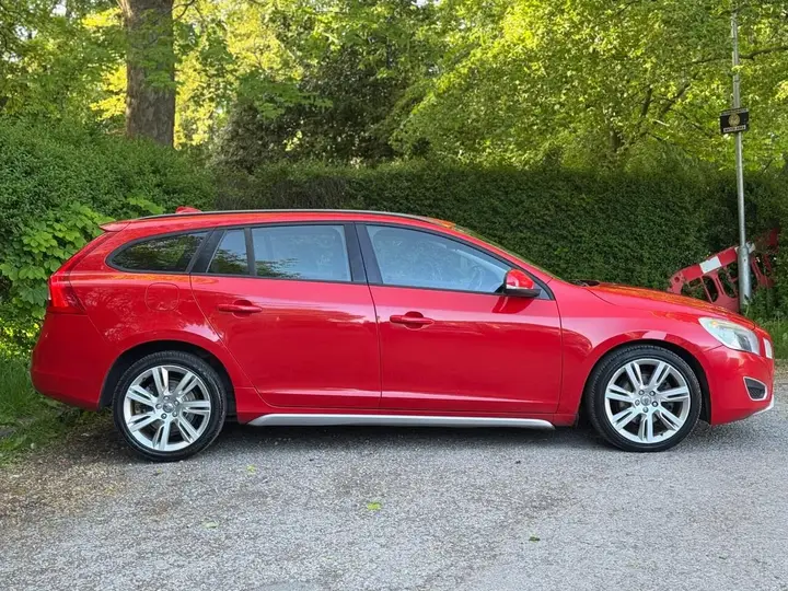 Volvo V60 2013 photo 5