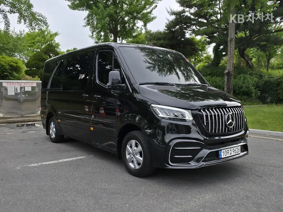 Mercedes-Benz Sprinter Tourer