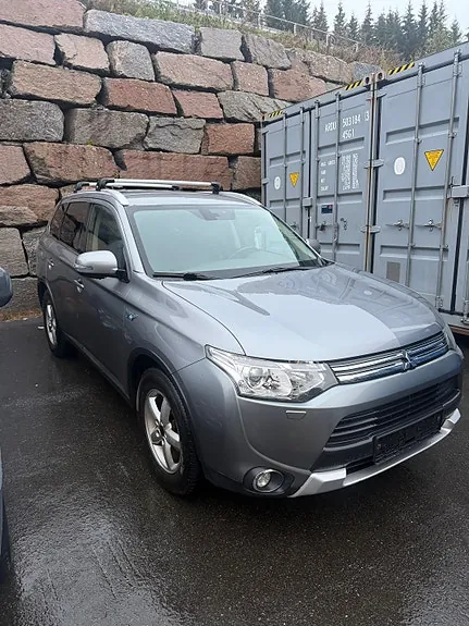 Mitsubishi Outlander 2015 photo 2