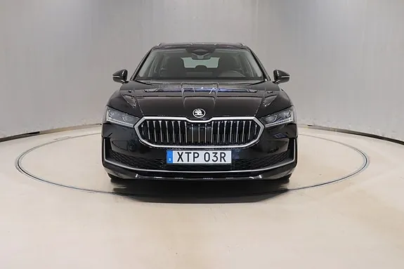 Skoda Superb 2025 photo 2