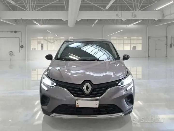Renault Captur 2022 photo 2