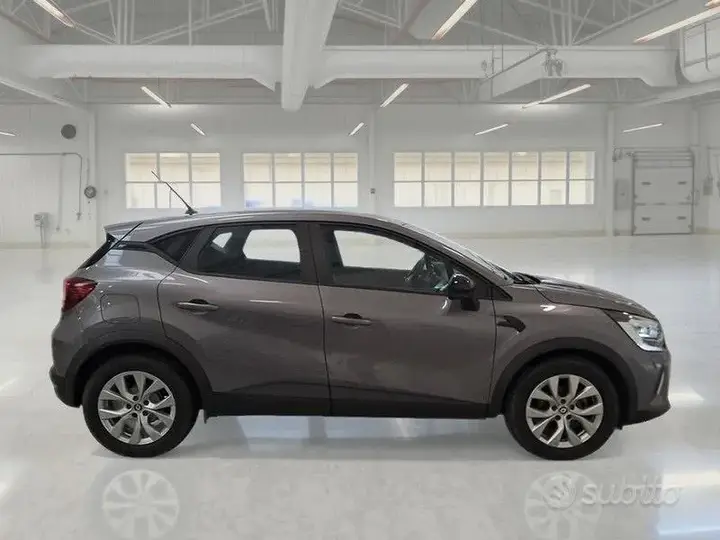 Renault Captur 2022 photo 3