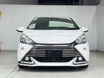 Toyota Aqua 2013 photo 3
