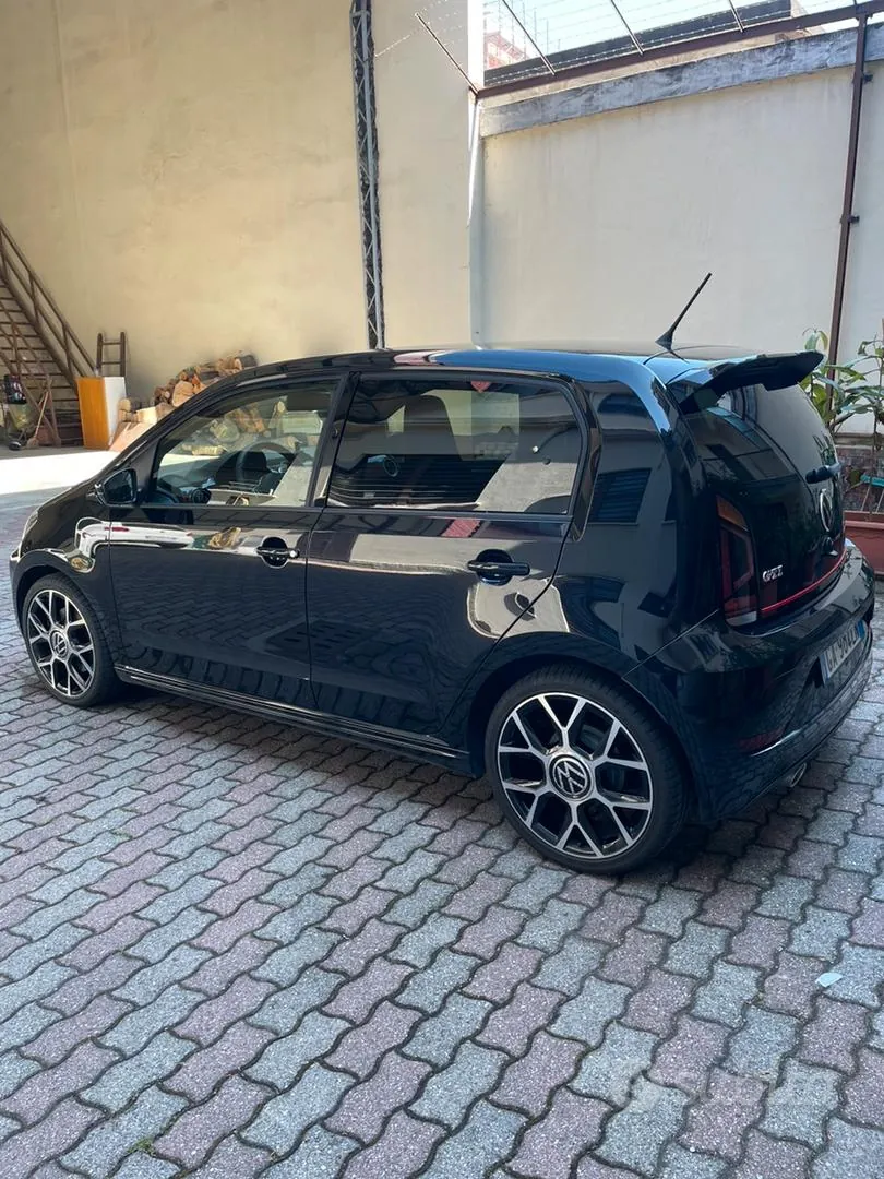 Volkswagen Up 2020 photo 3