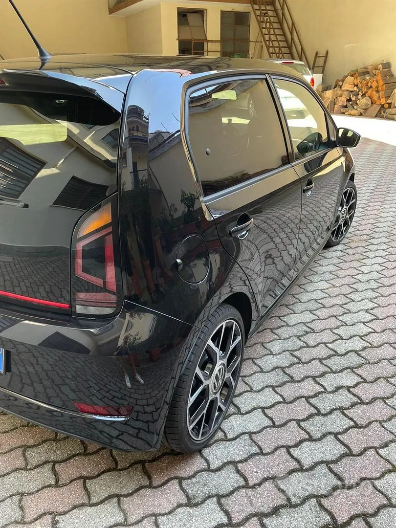 Volkswagen Up 2020 photo 4