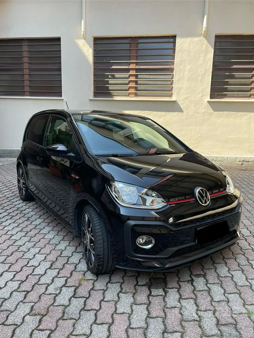 Volkswagen Up 2020 photo 2