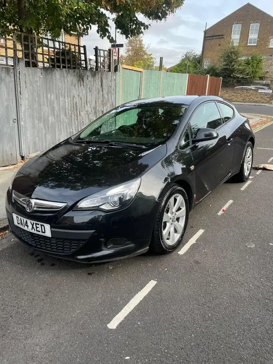 Vauxhall Astra Gtc 2014 photo 2