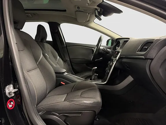 Volvo V40 Cross Country 2016 photo 4