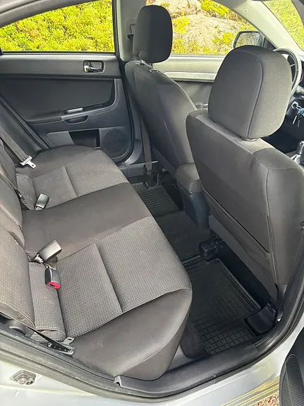 Mitsubishi Lancer 2011 photo 5