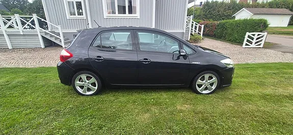Toyota Auris 2011 photo 5