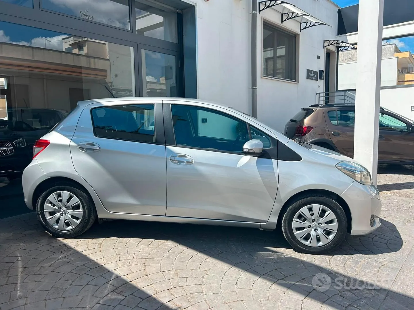 Toyota Yaris 2012 photo 5