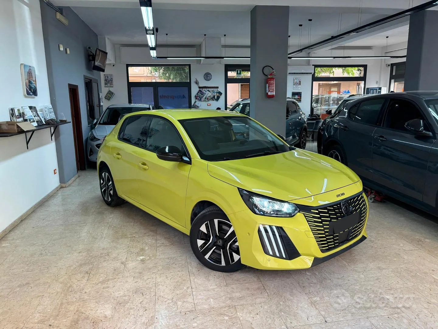 Peugeot 208