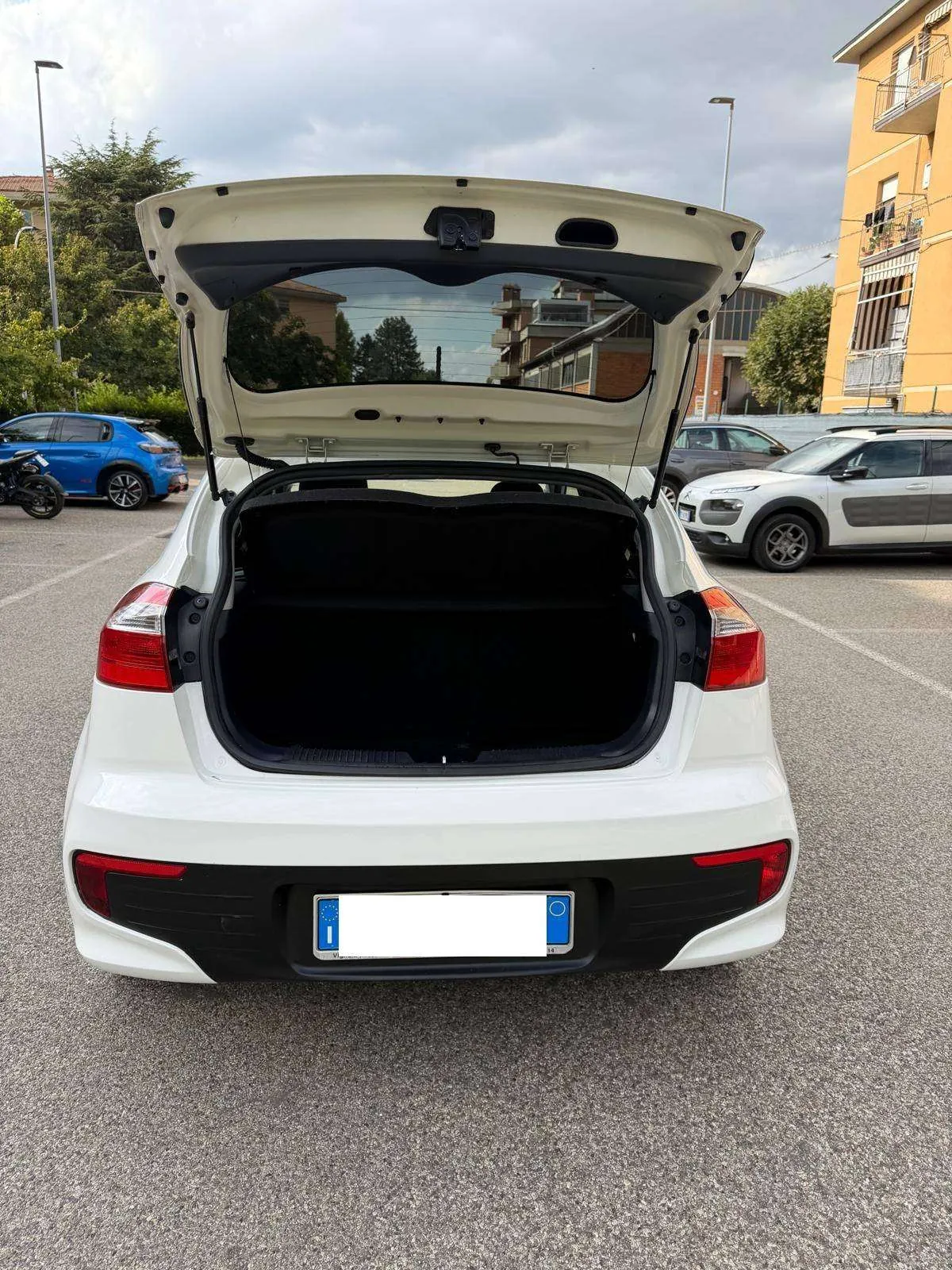 Kia Rio 2015 photo 5