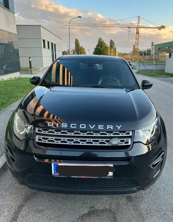 Land Rover Discovery Sport 2019 photo 2