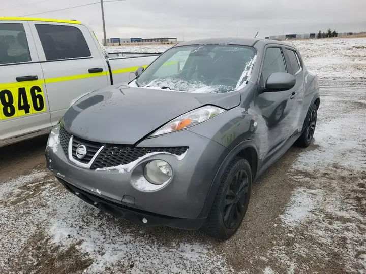 Nissan Juke 2011 photo 4