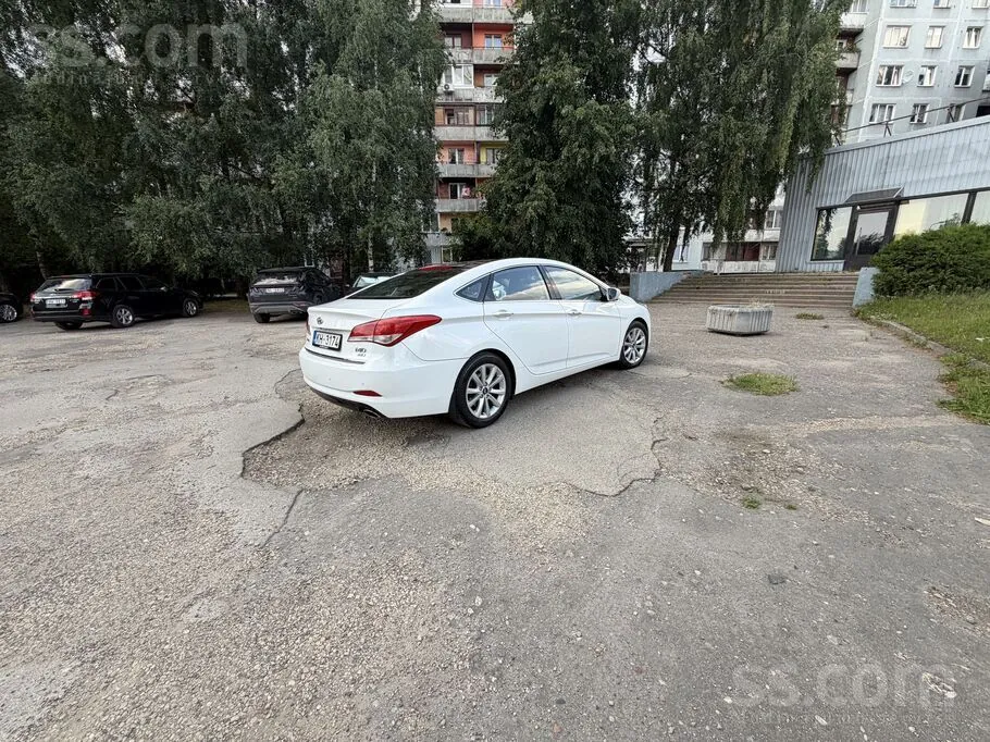 Hyundai I40 2012 photo 4
