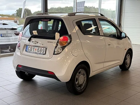 Chevrolet Spark 2011 photo 3