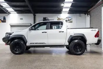 Toyota Hilux 2023 photo 4